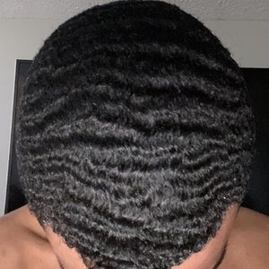 Meet your Posher, Devin